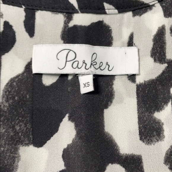 Parker black & white animal print silk tank - Picture 3 of 7